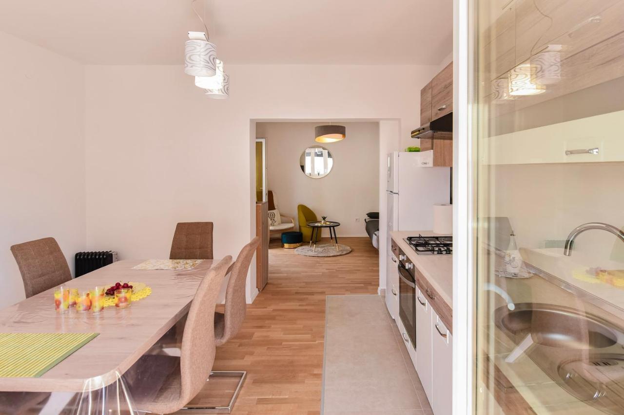 New Luxury 3 Bedroom 4 Air Conditioners Zadar Bagian luar foto