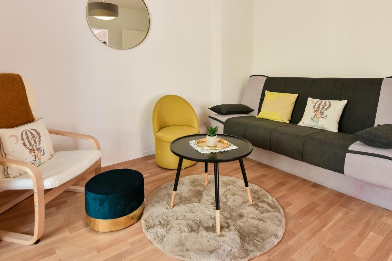 New Luxury 3 Bedroom 4 Air Conditioners Zadar Bagian luar foto