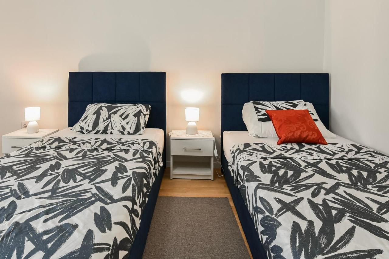 New Luxury 3 Bedroom 4 Air Conditioners Zadar Bagian luar foto