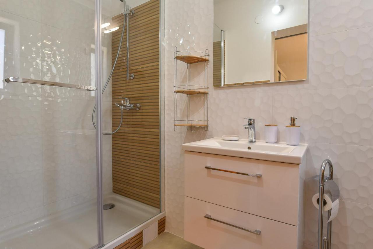 New Luxury 3 Bedroom 4 Air Conditioners Zadar Bagian luar foto
